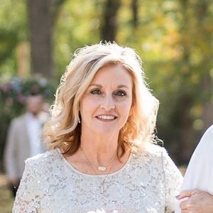 Meet your Posher, Cynthia